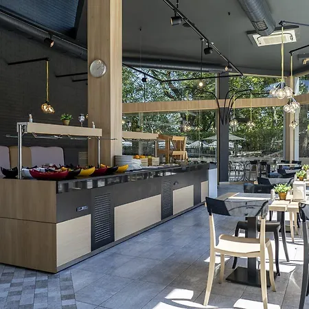 Hvd Viva Club Ultra - Private & Free Parking Hotel 4*