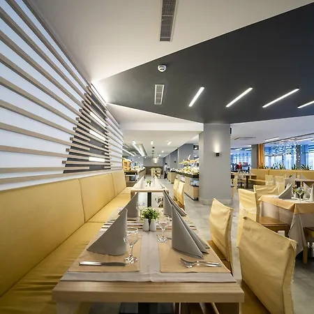 Hvd Viva Club Ultra - Private & Free Parking Hotel Nisipurile de Aur