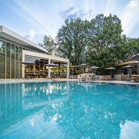 Hvd Viva Club Ultra - Private & Free Parking Хотел 4*